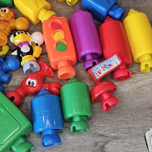 90s Y2K Fisher Price Pop Onz Building System 27 Pieces Animals Car Doors Shapes - Picture 5 of 14
